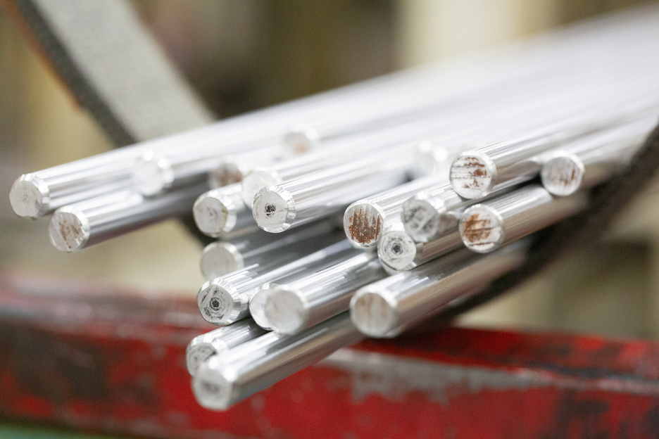 How Are Steel Metal Bars Used? Insights from a Steel Ground Bar Supplier in Houston, Texas